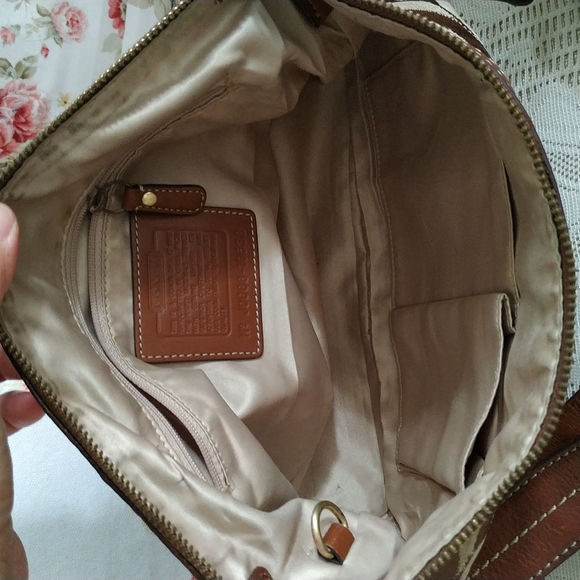 COACH Coach 10538 Signature Shoulder Bag (Used) - Picture 9 of 12